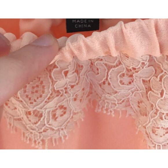 NWOT Banana Republic Peach With Ivory  Lace Detail Mini Skirt Size Small - Picture 16 of 16